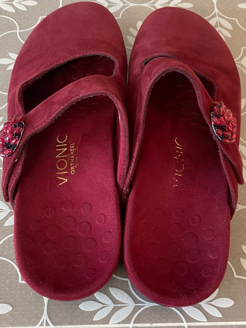 VIONIC ORTHOTIC Red Suede Mary Jane Clogs Jeweled Buckle Comfort SZ 8